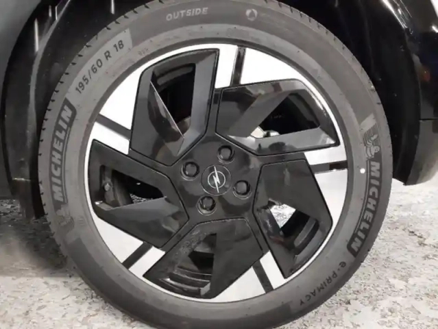 Opel Mokka electric 156ch gs — photo 10