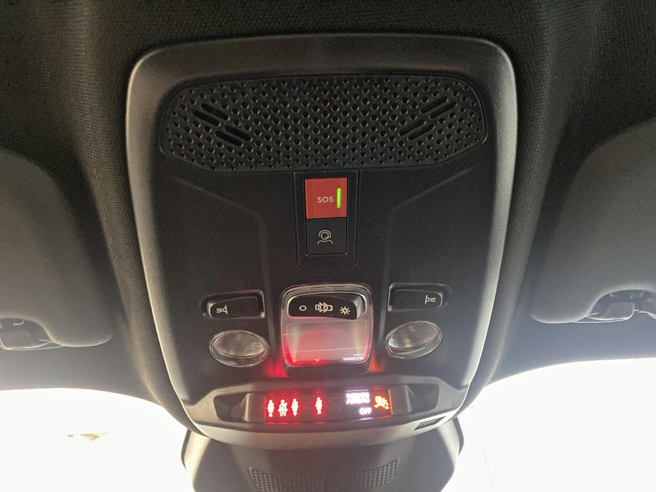 Peugeot 2008 hybrid 145 ch e-dcs6 style — photo 19