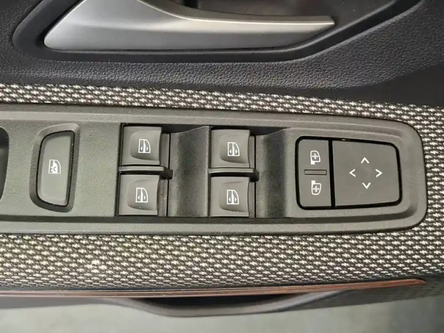 Dacia Sandero eco-g 100 — photo 30