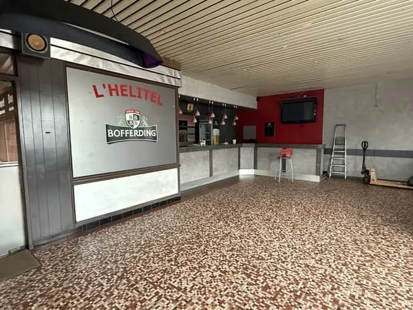 BERTRANGE - LOCAL COMMERCIAL - 175 M2