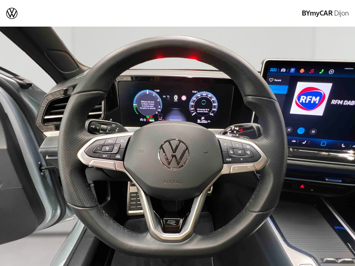 Volkswagen Passat 1.5 eHybrid 272 DSG6 — photo 10