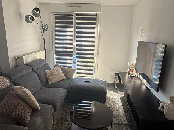 Appartement T2 Moderne 45 m² avec Balcon — Vendu Quasi Meublé