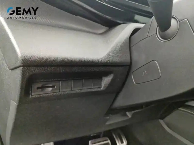 Peugeot 308 puretech 130ch s&amp;s eat8 — photo 17