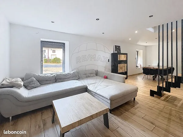 Maison 7 pièces 151 m²