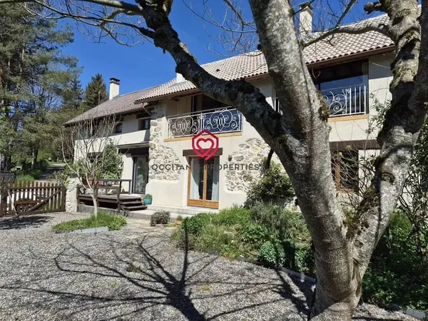 Belle maison avec gite independant
