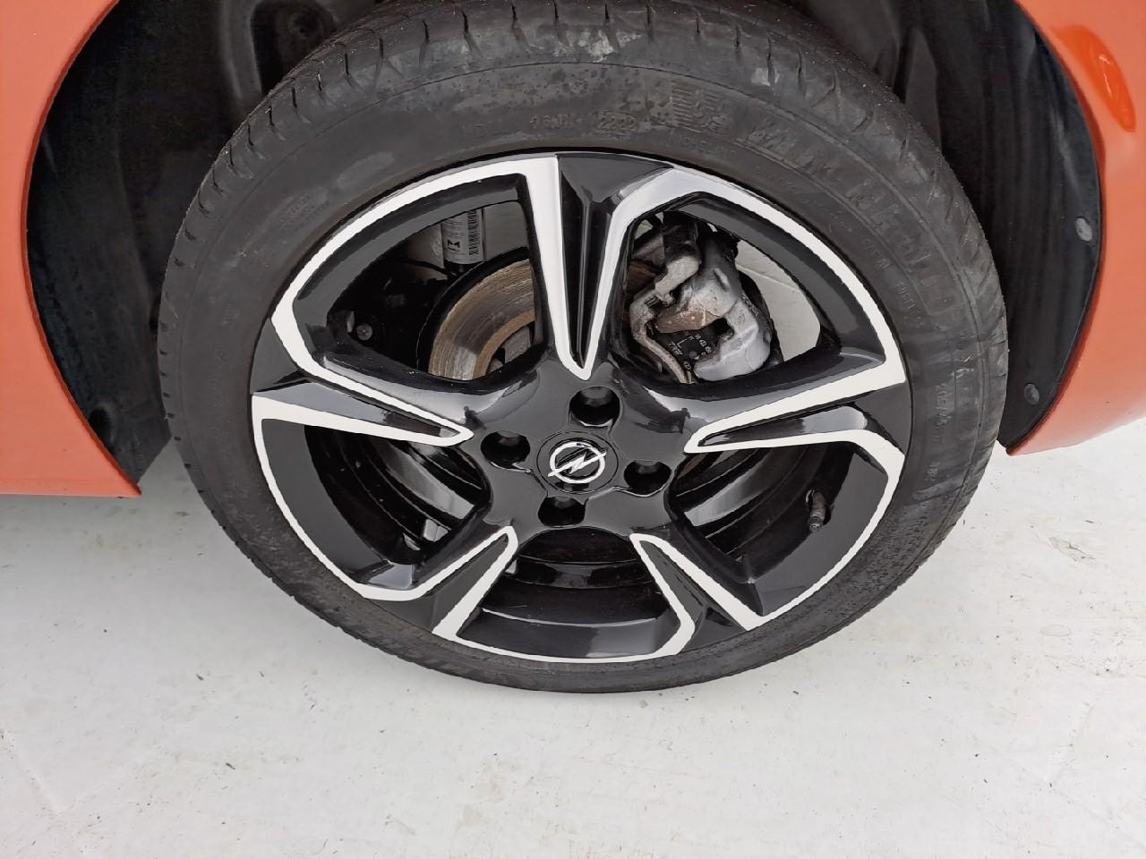 Opel Corsa 1.2 turbo 130 ch bva8 gs line — photo 24
