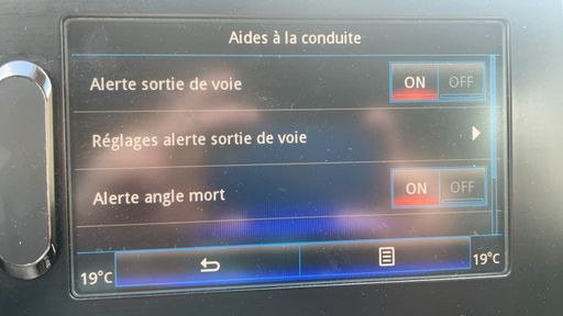 Renault Megane Estate 1.5 dCi 110 - Intens – 2018 – 111679 km – Diesel – Boîte Manuelle — photo 34