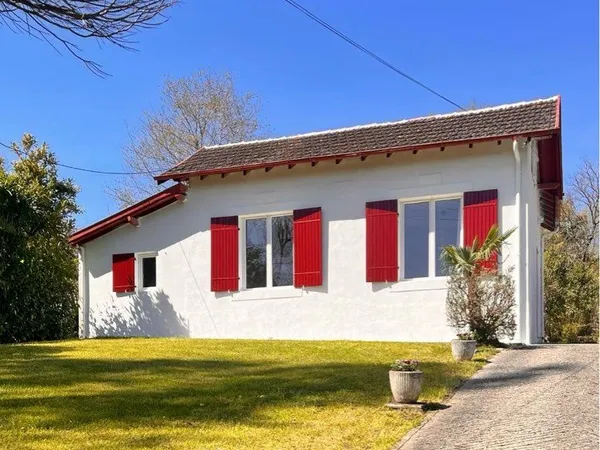 Maison de ville rénovée 70 m² - Allée verte - terrain 740 m² - possibilité d'agrandissement