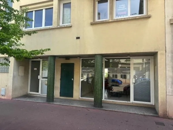 Bureaux 81 m²