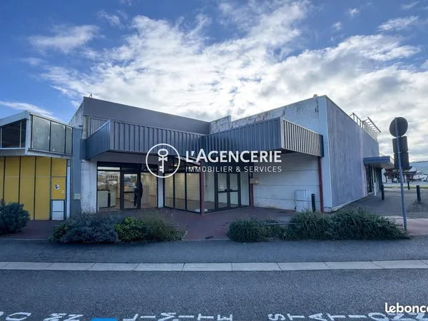 Local 350 m² Le Sequestre