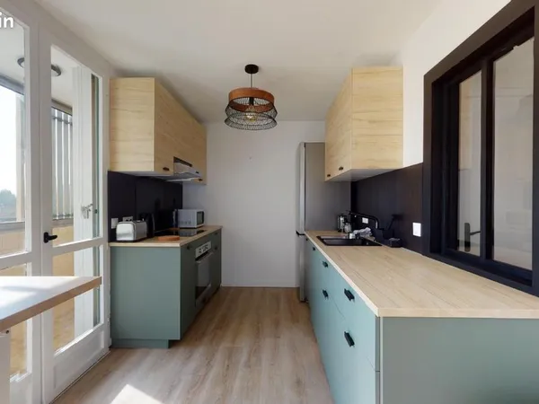 Chambre 5 pièces 94 m²