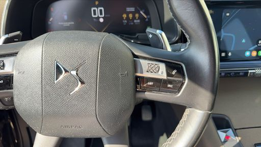 DS DS7 Crossback 1.5 BlueHDi 130 EAT8 - Business – 2019 – 177081 km – Diesel – Boîte Automatique — photo 4