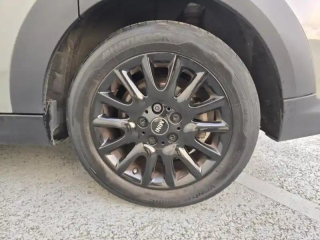 Mini Mini 5 portes cooper 136ch edition premium bva7 — photo 9