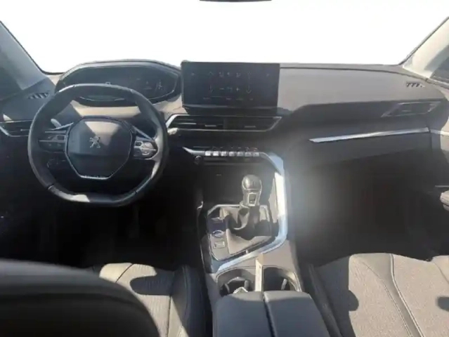 Peugeot 3008 1.5 bluehdi 130ch s&amp;s allure pack — photo 8