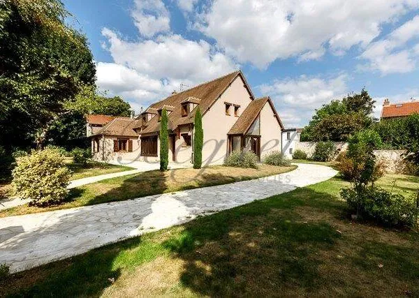 Maison 10 pièces 60 m²