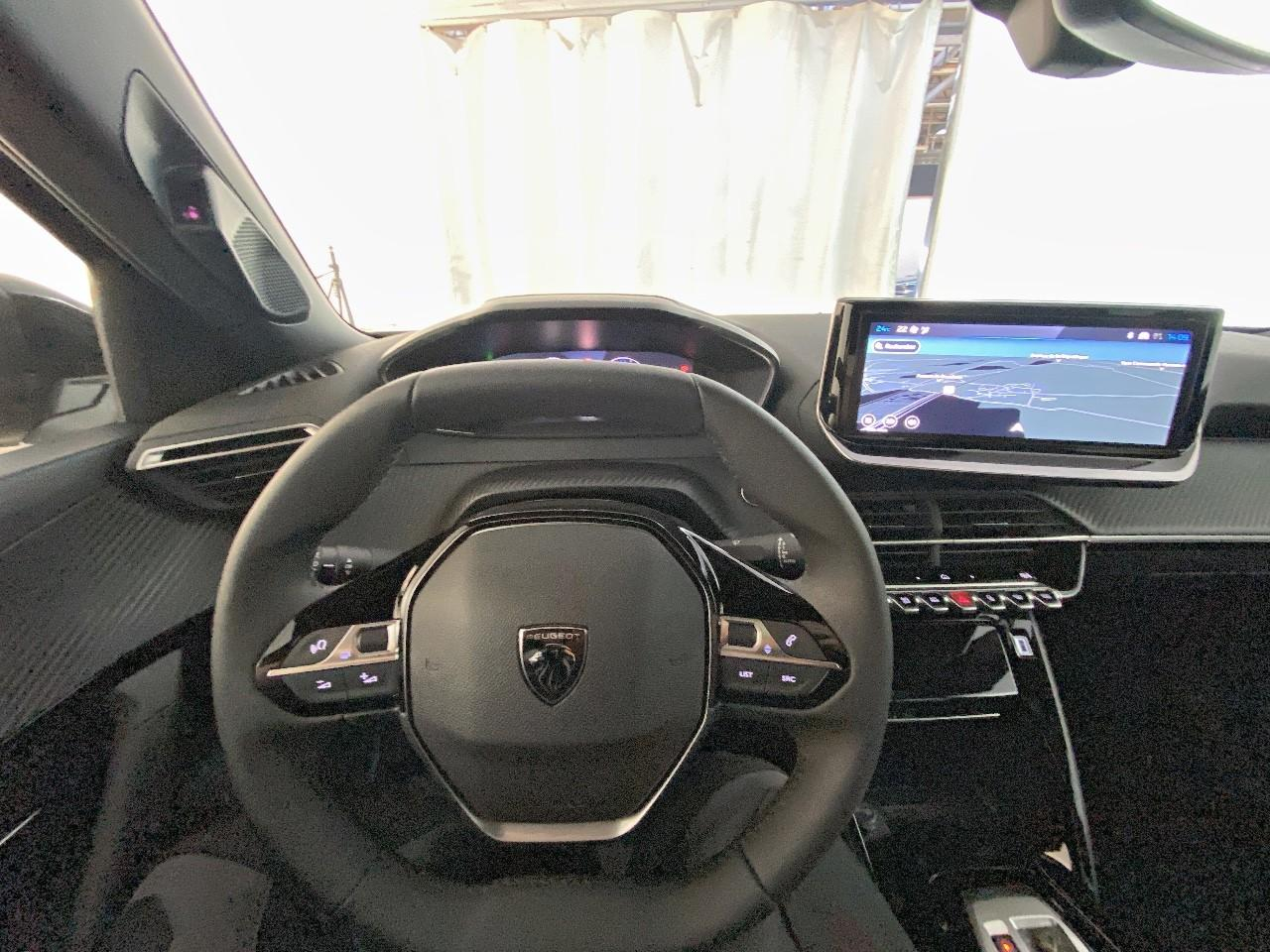 Peugeot 2008 hybrid 145 ch e-dcs6 allure — photo 12