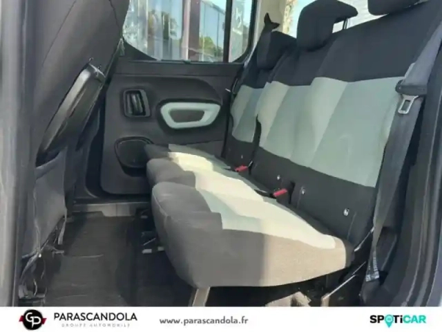 Citroën Berlingo taille xl bluehdi 100ch feel 7 places. — photo 12
