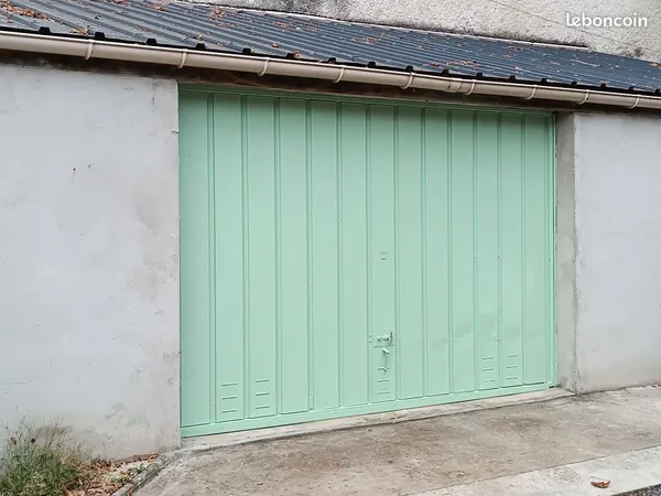 Location garage garde-meubles