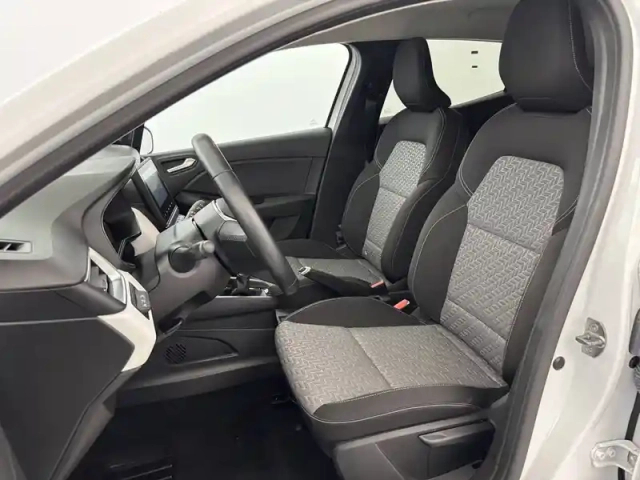 Renault Clio tce 90 — photo 18