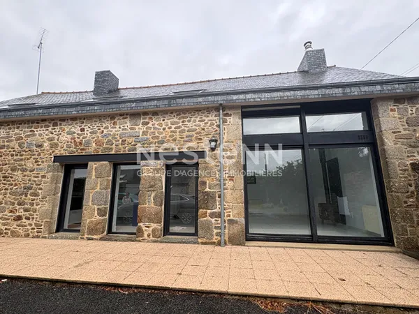 A LOUER JOLIE MAISON EN PIERRE T3 CAMPAGNE PLEDRAN