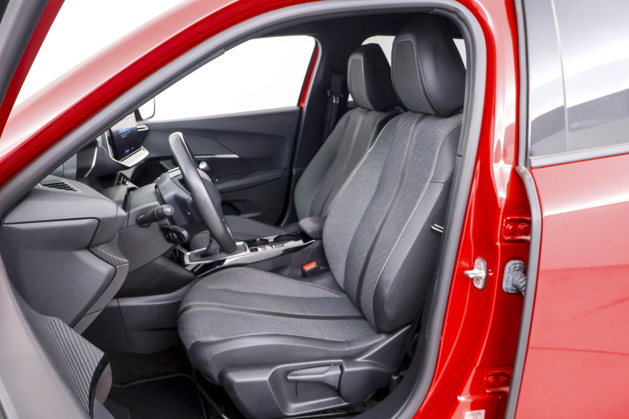 Peugeot 2008 — photo 12