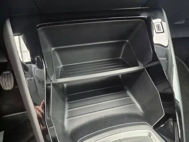 Peugeot 208 100 s&amp;s bvm6 — photo 58