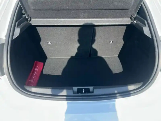 Peugeot 208 puretech 75 s&amp;s bvm5 — photo 41