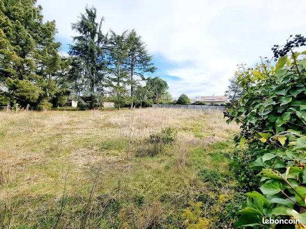 Terrain 905 m² Pezenas