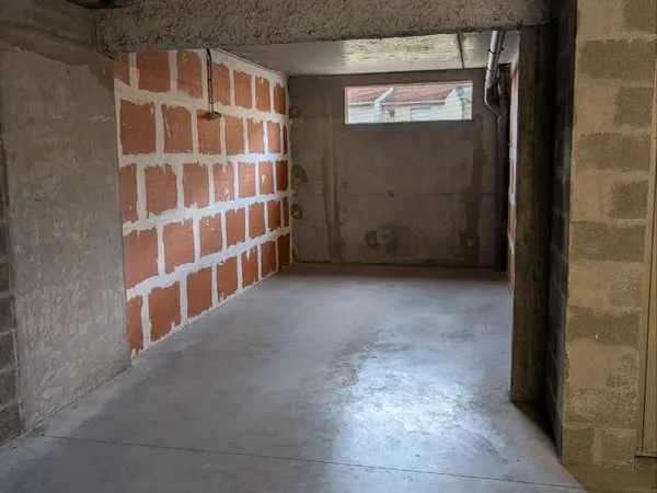 Location emplacement de parking / box couvert sécurisé