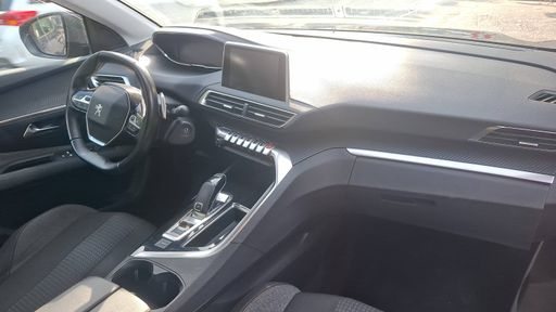 Peugeot 3008 1.5 BlueHDi 130 EAT8 - Active Business – 2019 – 135656 km – Diesel – Boîte Automatique — photo 19