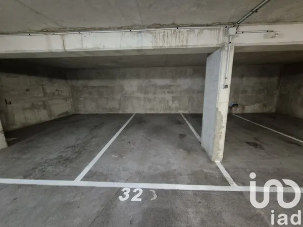 Parking 13 m²