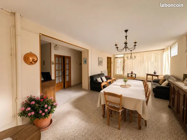 Maison de village 7 pièces 230 m²