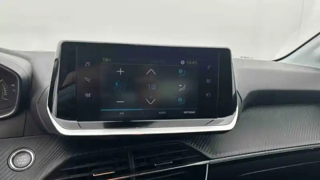 Peugeot 208 electrique 50 kwh 136ch — photo 117