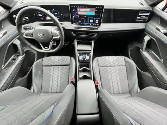 Volkswagen Tiguan 1.5 etsi 150ch dsg7 — photo 6