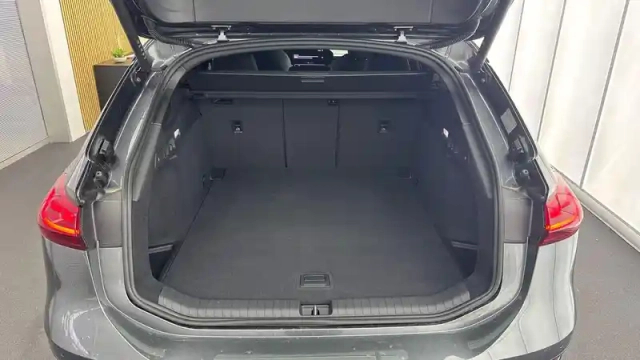 Audi A6 e-tron avant performance 367 ch 100 kwh — photo 17