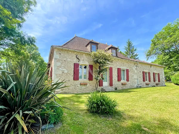 Charmante maison périgourdine avec dépendance, proche de Villeréal
