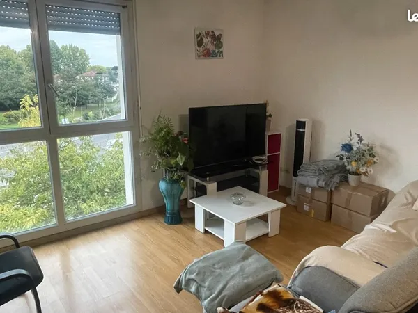 T3 68m2 Meublé 750 Agen 3eme étage parking balcon