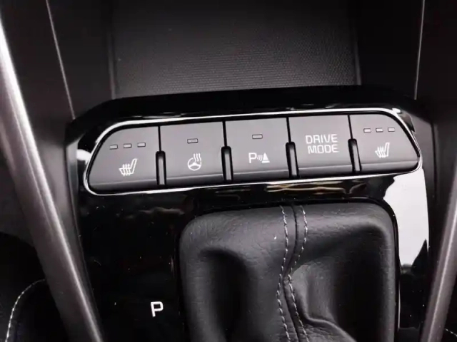 Kia Stonic 1.0 t-gdi 100 ch dct7 — photo 28