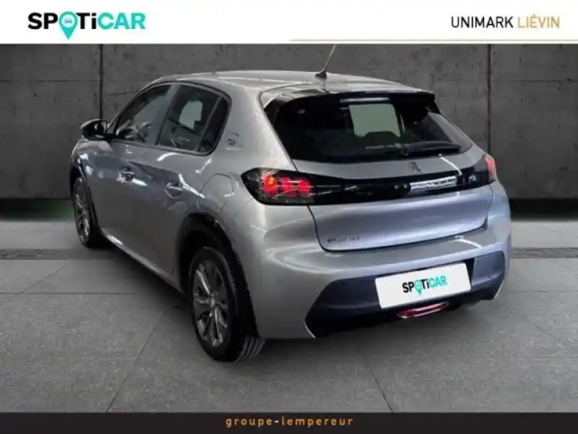 Peugeot 208 e- 136ch active business — photo 10