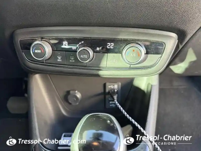 Opel Crossland 1.2 turbo 130 ch bva6 elegance business — photo 13