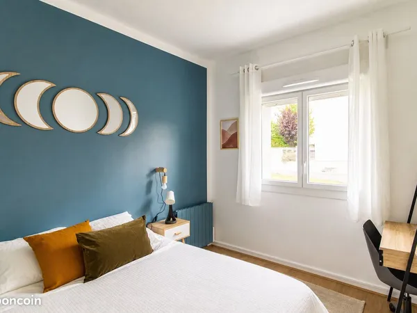 Belle chambre décorée de 11m² à Grenoble -G004