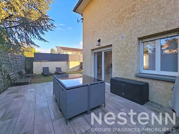 SAINT BONNET DE MURE - Proche centre et commodités - Type 4 de 76 m² avec jardin
