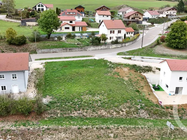 Terrain 649 m²