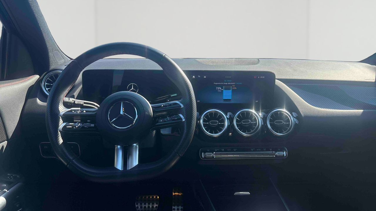 Mercedes GLA 250 e Hybrid EQ 8G-DCT — photo 9