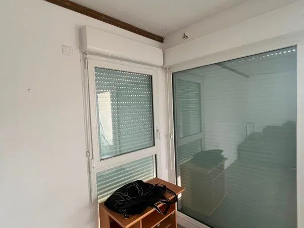 Salon à louer