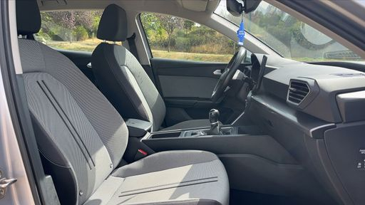Seat Leon 1.0 TSI 110 - Business – 2022 – 63971 km – Essence – Boîte Manuelle — photo 15
