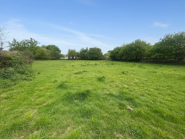 Terrain 2160 m²