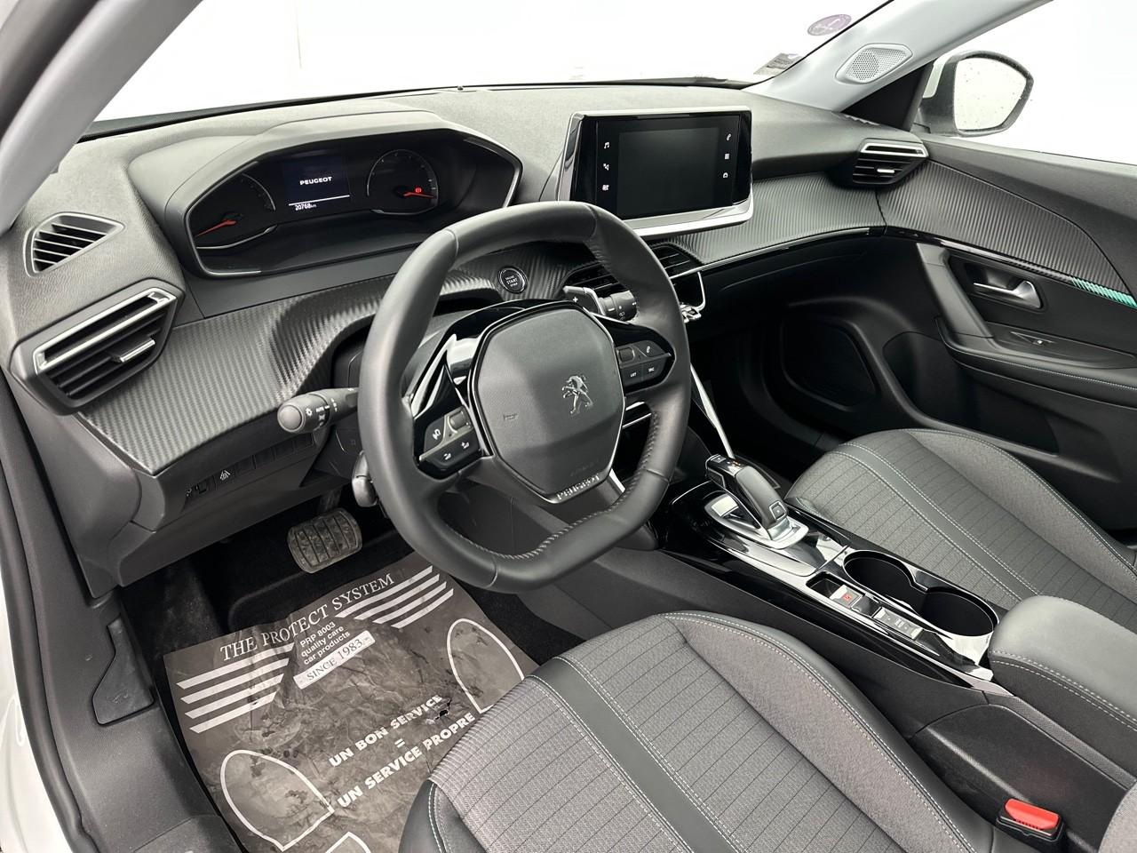 Peugeot 2008 puretech 130 s&s eat8 allure — photo 8