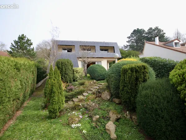 Maison 9 pièces 155 m²