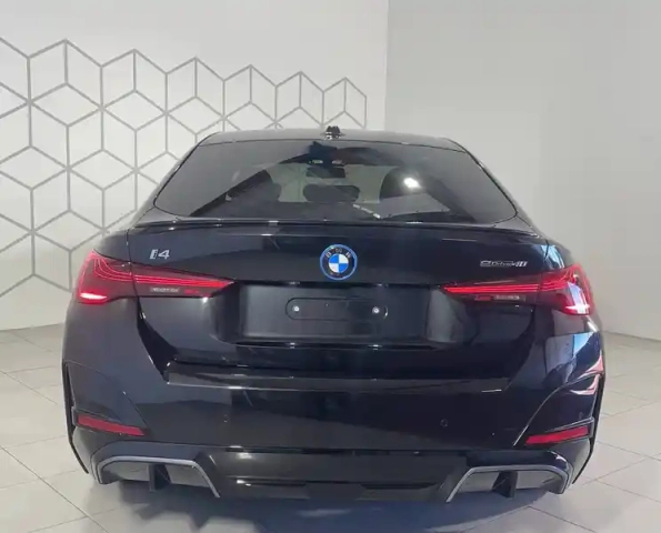 Bmw I4 edrive40 340 ch bva — photo 3